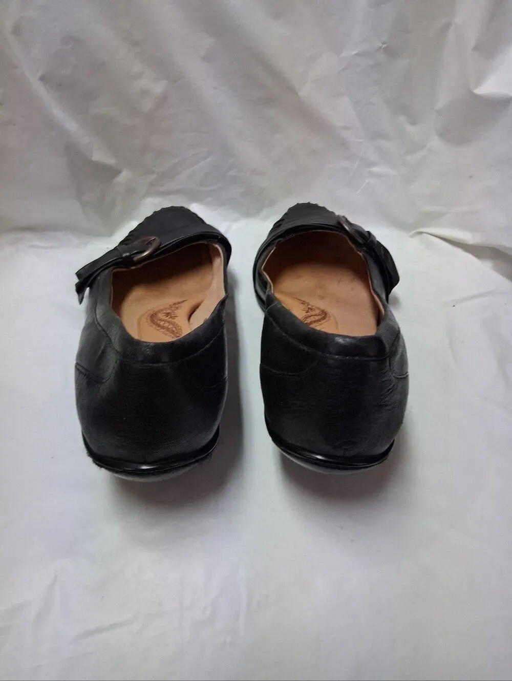 Sofft Black Loafer Style W/ Small Heel Size 9.5 Preowned